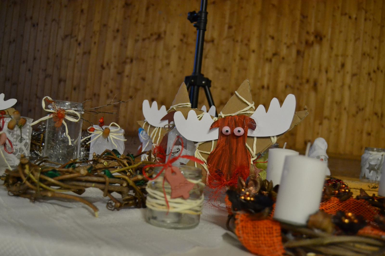 Fotogaléria Slávnosť pri príležitosti rozsvietenia adventného venca (16) Slávnosť pri príležitosti rozsvietenia adventného venca